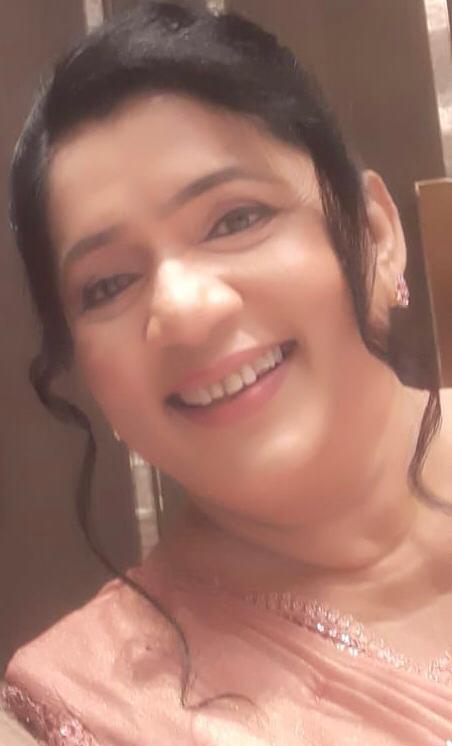 Nilmini, founder of PakSri